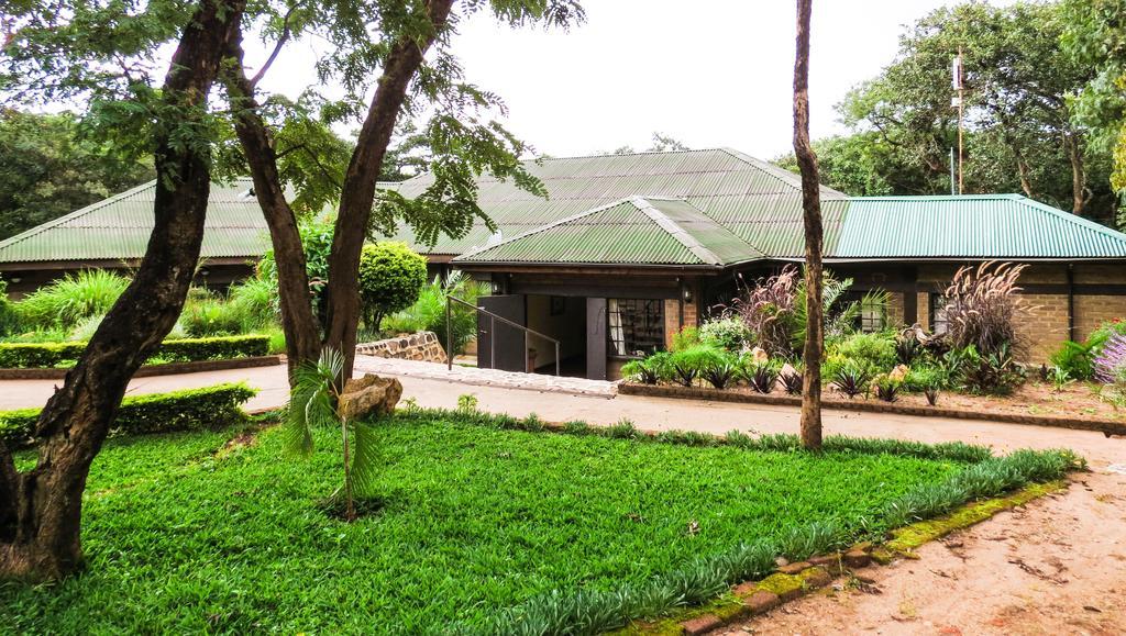 מלון Woodlands לילונגווה מראה חיצוני תמונה